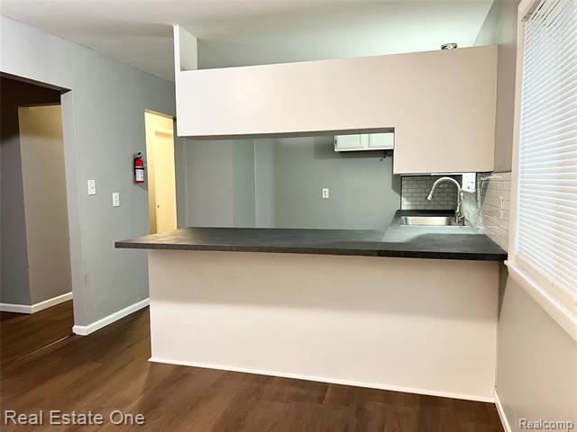 Builiding view thirteen for 28943 Eton, Westland, MI. 48186