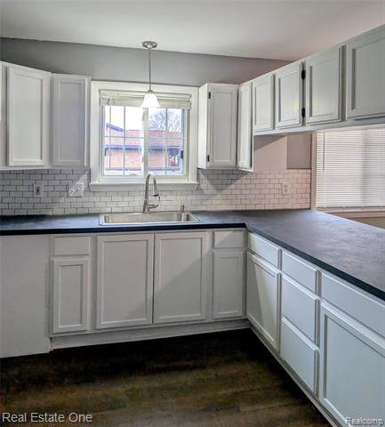 Builiding view twelve for 28943 Eton, Westland, MI. 48186