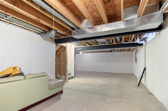 Builiding view thirty five for 4186 Coronet, Canton, MI. 48188