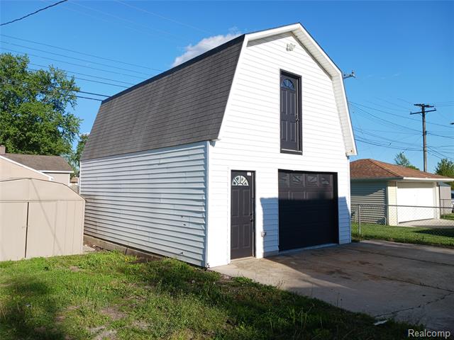 Builiding view twenty nine for 5157 Niagara, Wayne, MI. 48184