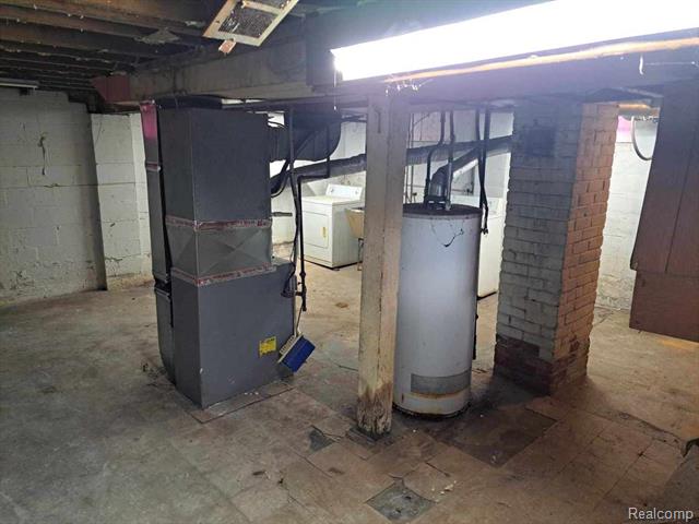 Builiding view eleven for 5109 Hubbard, Wayne, MI. 48184