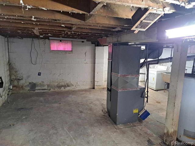 Builiding view four for 5109 Hubbard, Wayne, MI. 48184