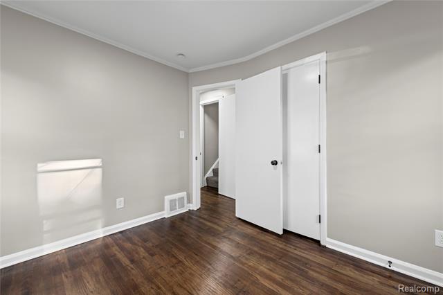 Builiding view eleven for 4484 Howe, Wayne, MI. 48184