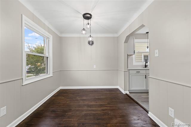 Builiding view five for 4484 Howe, Wayne, MI. 48184