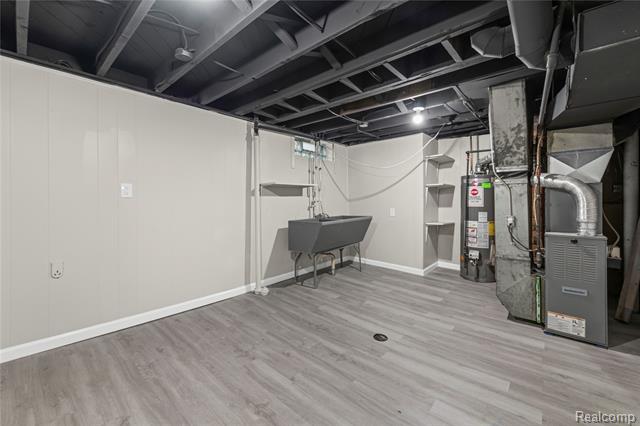 Builiding view twenty one for 4484 Howe, Wayne, MI. 48184