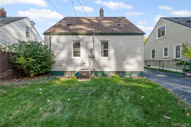 Builiding view twenty six for 4484 Howe, Wayne, MI. 48184