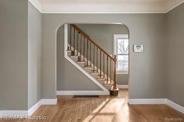 Builiding view thirteen for 4433 Elizabeth, Wayne, MI. 48184