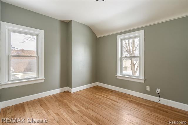 Builiding view thirty seven for 4433 Elizabeth, Wayne, MI. 48184