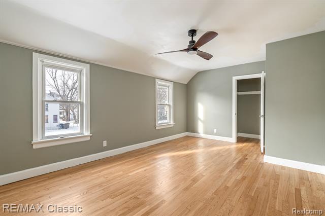 Builiding view thirty three for 4433 Elizabeth, Wayne, MI. 48184