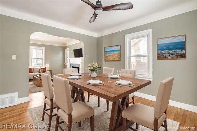 Builiding view twenty one for 4433 Elizabeth, Wayne, MI. 48184