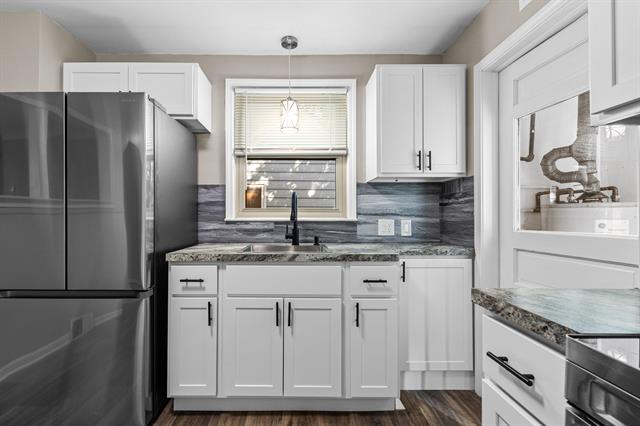 Builiding view five for 4705 Jackson, Dearborn Heights, MI. 48125