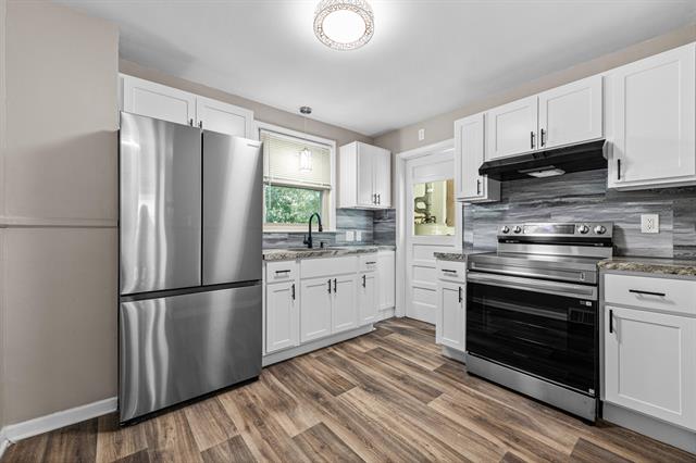 Builiding view three for 4705 Jackson, Dearborn Heights, MI. 48125