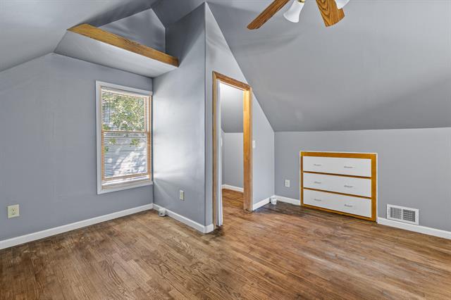 Builiding view twenty for 4705 Jackson, Dearborn Heights, MI. 48125