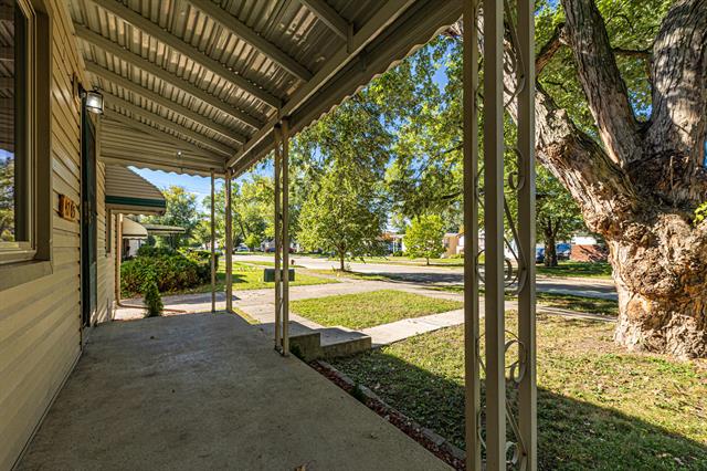 Builiding view two for 4705 Jackson, Dearborn Heights, MI. 48125