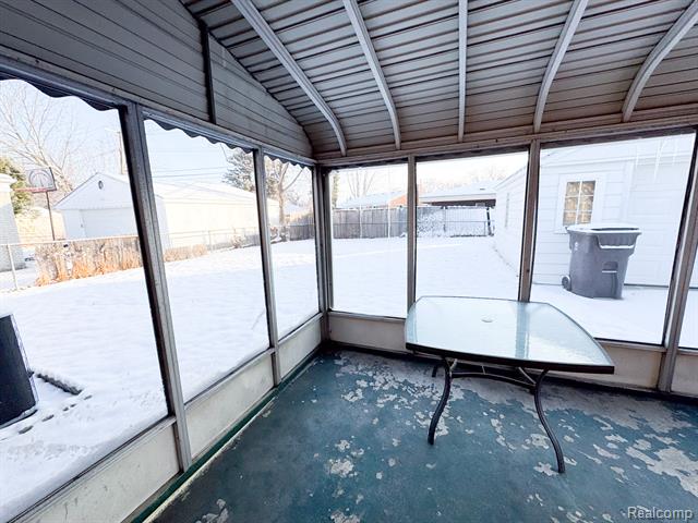 Builiding view thirteen for 4227 Eastlawn, Wayne, MI. 48184