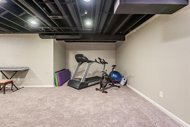 Builiding view forty six for 45432 White Pines, Novi, MI. 48374