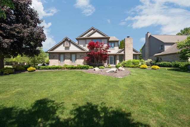 Builiding view one for 45432 White Pines, Novi, MI. 48374