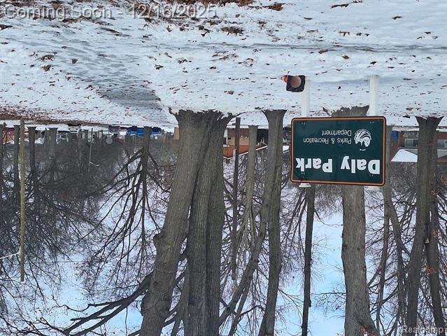 Builiding view one for 25007 Hopkins, Dearborn Heights, MI. 48125