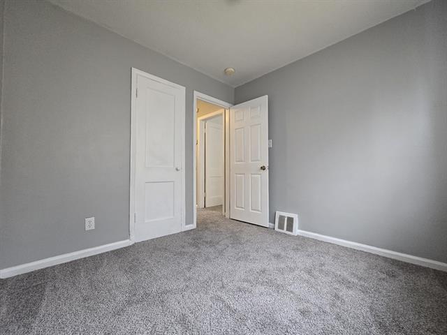 Builiding view ten for 4506 Syracuse, Dearborn Heights, MI. 48125