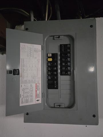 Builiding view twenty four for 4506 Syracuse, Dearborn Heights, MI. 48125