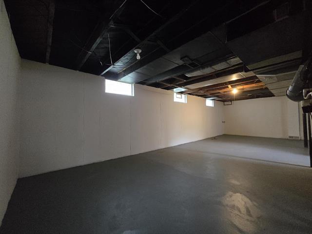 Builiding view twenty one for 4506 Syracuse, Dearborn Heights, MI. 48125