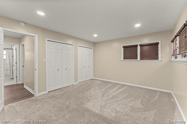 Builiding view eighteen for 17271 Hamilton, Allen Park, MI. 48101