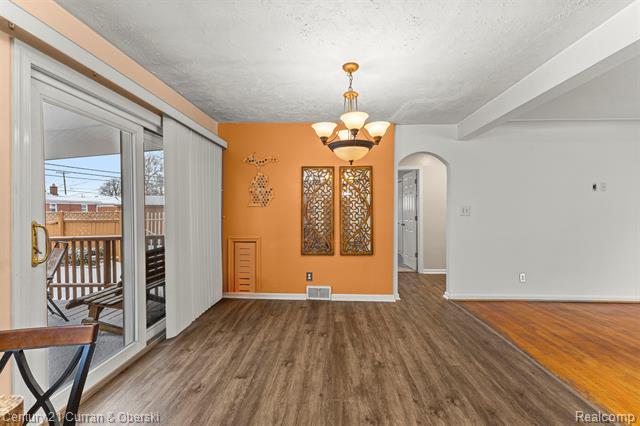 Builiding view eleven for 17271 Hamilton, Allen Park, MI. 48101