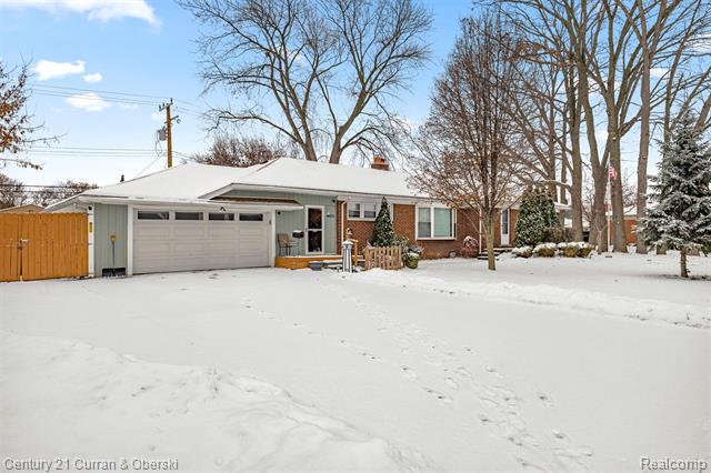 Builiding view one for 17271 Hamilton, Allen Park, MI. 48101