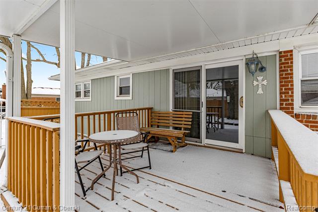 Builiding view thirty seven for 17271 Hamilton, Allen Park, MI. 48101