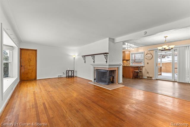 Builiding view three for 17271 Hamilton, Allen Park, MI. 48101