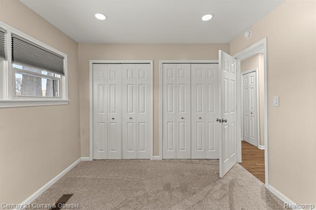 Builiding view twenty for 17271 Hamilton, Allen Park, MI. 48101