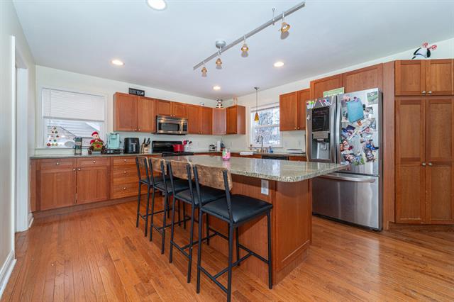 Builiding view ten for 21006 Annapolis, Dearborn Heights, MI. 48125