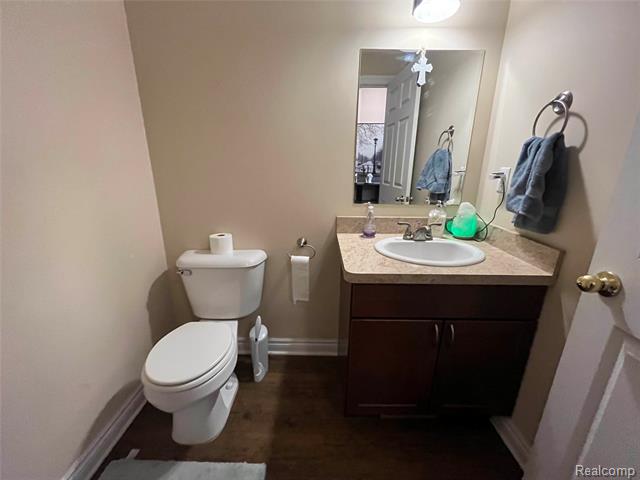 Builiding view fourteen for 35726 Brush, Wayne, MI. 48184