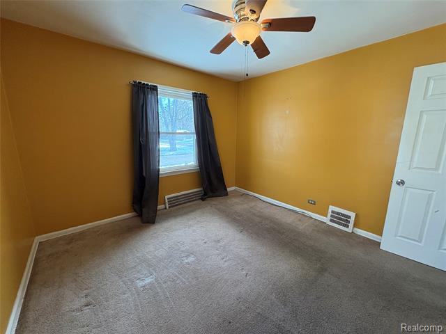 Builiding view nineteen for 4216 Syracuse, Dearborn Heights, MI. 48125