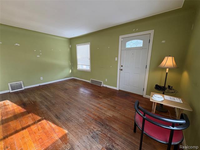 Builiding view two for 4216 Syracuse, Dearborn Heights, MI. 48125