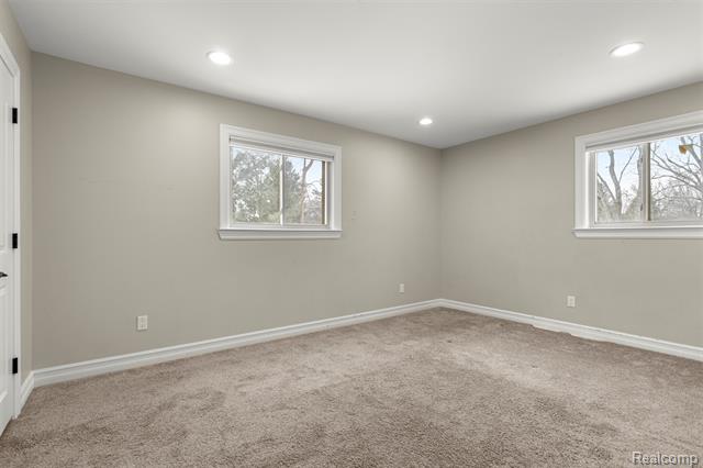 Builiding view eighteen for 41925 South, Canton, MI. 48188