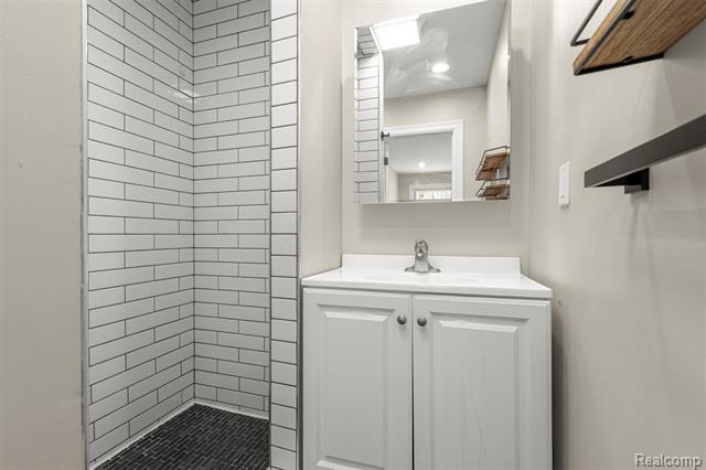 Builiding view nineteen for 41925 South, Canton, MI. 48188