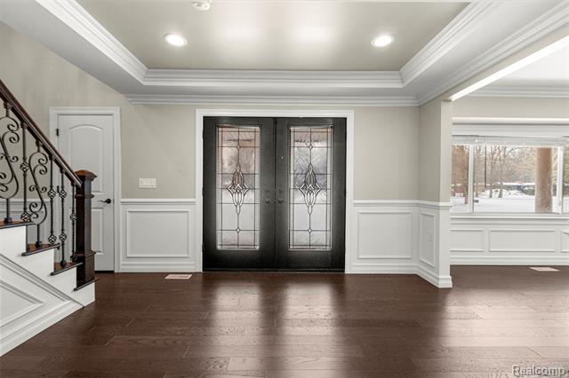 Builiding view three for 41925 South, Canton, MI. 48188