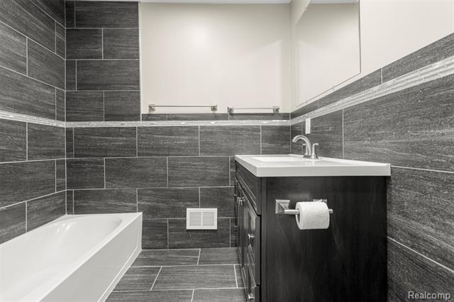 Builiding view twelve for 41925 South, Canton, MI. 48188