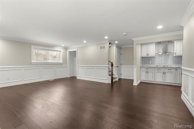 Builiding view twenty one for 41925 South, Canton, MI. 48188