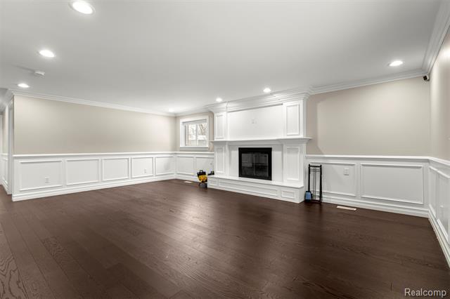 Builiding view twenty for 41925 South, Canton, MI. 48188