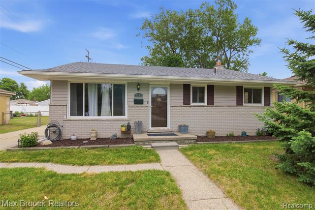 front view for 3745 Hayes St, Wayne, Mi. 48184