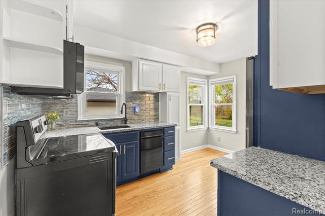 Builiding view six for 24080 Stanford, Dearborn Heights, MI. 48125