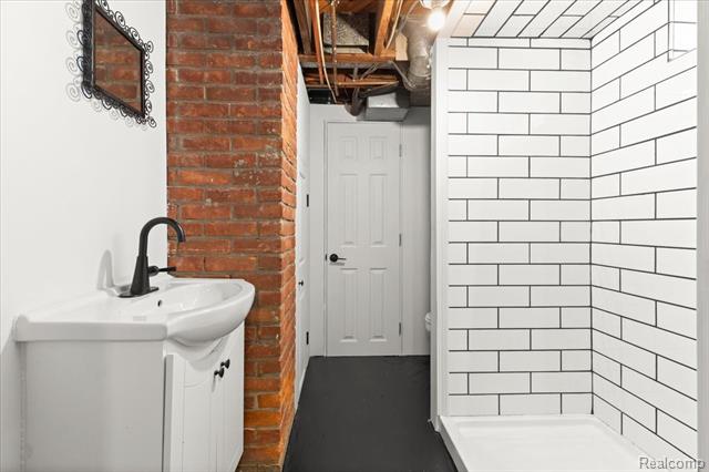 Builiding view sixteen for 24080 Stanford, Dearborn Heights, MI. 48125