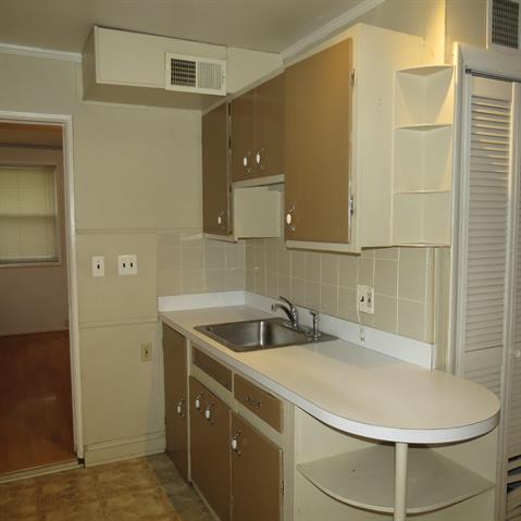 Builiding view fourteen for 24162 Dartmouth, Dearborn, MI. 48124