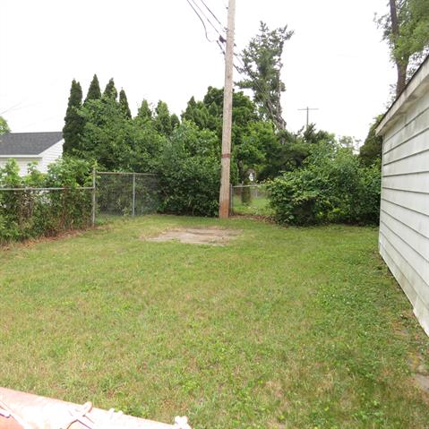 Builiding view seven for 24162 Dartmouth, Dearborn, MI. 48124