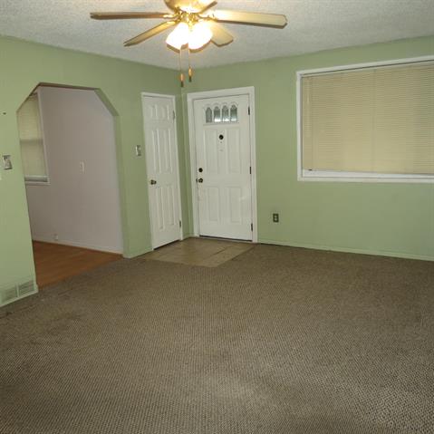 Builiding view ten for 24162 Dartmouth, Dearborn, MI. 48124