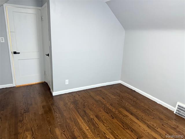 Builiding view fourteen for 3800 West Point, Dearborn, MI. 48124