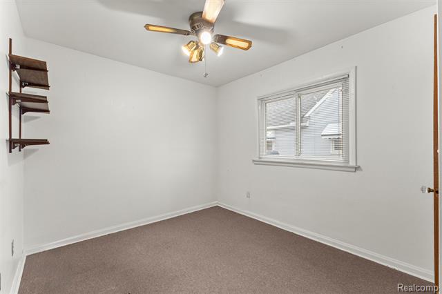 Builiding view eight for 24716 Ross, Dearborn, MI. 48124