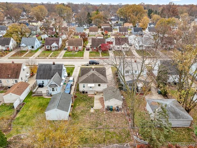 Builiding view four for 24716 Ross, Dearborn, MI. 48124